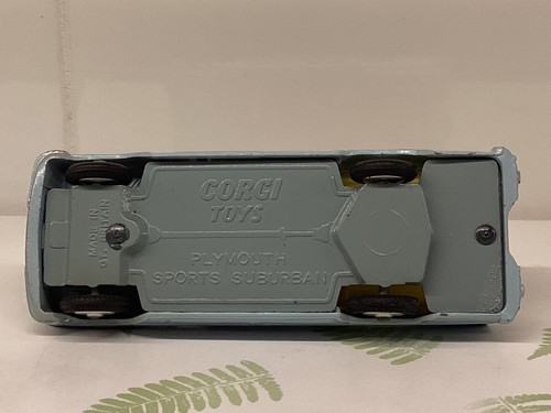 Original Corgi #445 Plymouth Sports Suburban Wagon VN Mint Cond. 1963 - 1965 - Picture 10 of 10