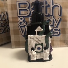 Bath Body Works HAUNTED HOUSE HALLOWEEN Foaming SOAP DISPENSER