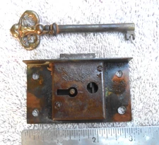 Vtg   Lock  With 1 key    Trunk - Cabinet - Furniture - Door...