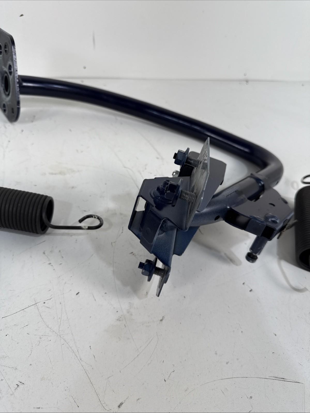 14-19 Maserati Quattroporte Rear Trunk Hinge Hinges Set Pair 2 PCS BLUE with 🔩