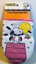 Peanuts 2pk Mini Silicone Oven Mitts Snoopy Dracula Halloween Brand New  