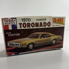 Jo-Han Model Kit 1970 Oldsmobile Hardtop Toronado 1/25 Scale