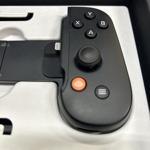 Backbone One Mobile Gaming Controller for iPhone - Black BB-02-B-WX - Picture 5 of 6