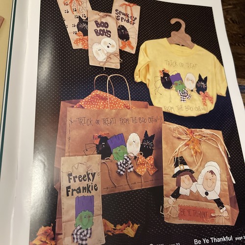 Grace Publications Presents Too cute Paper Bags By Paula Bales Gift Bag Art - Picture 3 of 9