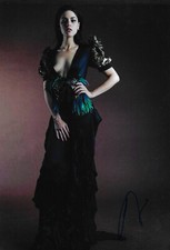 Callie Hernandez autograph signed 20x30 cm picture 