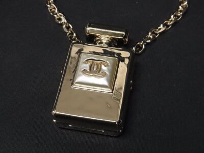 CHANEL Coco Mark Perfume Motif Charm Necklace B22 S Pendant Gold