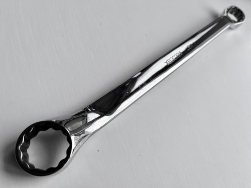 SNAP-ON 15/16-1" 12-PUNKT SAE FLANKENANTRIEB 10° OFFSET BOX SCHRAUBENSCHLÜSSEL XB3032A - Bild 1 von 2