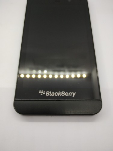 Blackberry Z10 (STL100-2) Unlocked Used Condition 4.2" 16GB 8MP 4G - Afbeelding 11 van 21