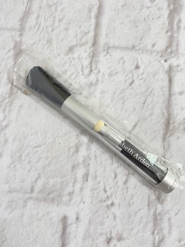 New Elizabeth Arden 4 Piece Makeup Brush Set