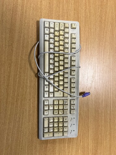 Retro Beige / Cream Computer Keyboard PS/2 Connection And HP Keyboards - Picture 9 of 16