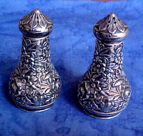 VINTAGE KIRK & SON REPOUSSE 3-1/8 INCHES SALT & PEPPER / SPICE SHAKER SET 58A VINTAGE KIRK & SON REPOUSSE 3-1/8 INCHES SALT & PEPPER / SPICE SHAKER SET 58A