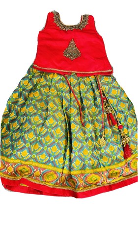 Indian Little Girl Dress Set 4/5 Beautiful 2 Piece Set Diwali Collection - Picture 4 of 6