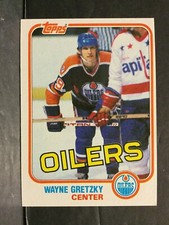1981-82 Topps Hockey #16 Wayne Gretzky Edmonton Oilers Card EXMT Sku164CF