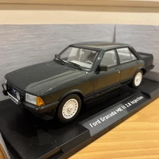 1:18 MCG Ford Granada MK2 2.8 Injection Dark Green Model Car Group 18263