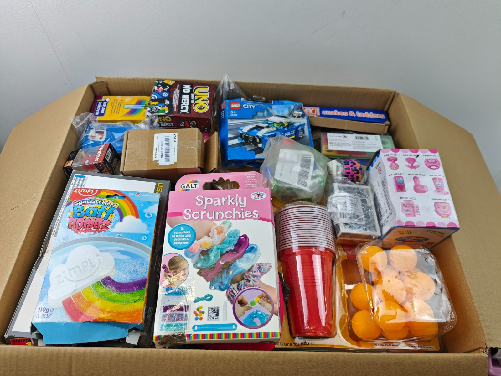 Various Brands Toys – Marvel, Disney, Puzzle,  Branded – Job Lot (45 per lot)