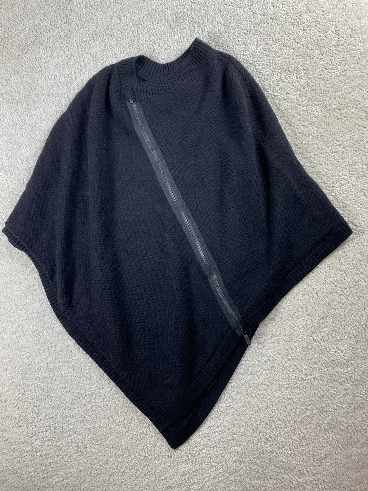 Lululemon Sweater L One Size OS On The Go Poncho Black Merino Wool Zip Up