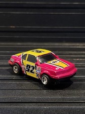 Life Like Fast Trackers Slot Car #9708 THUNDERBIRD STOCK CAR #92 - RUNS!