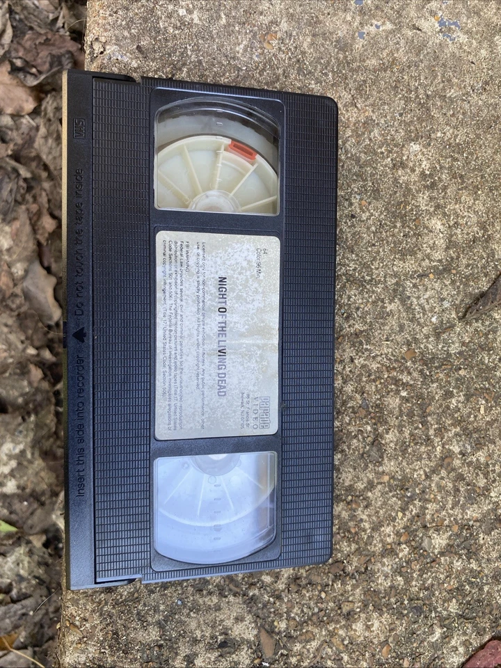 Night of the Living Dead VHS Movie 1985 1968 Zombie Romero Classic Cult Film - Image 2 of 3