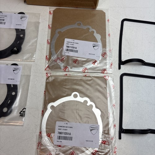 OEM Ducati Head Cylinder Gasket Set Streetfighter Superbike 848 79120451A New - Picture 3 of 13