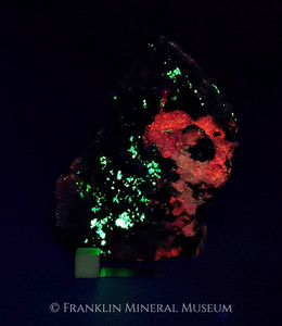 Axinite, hancockite - Franklin, NJ
