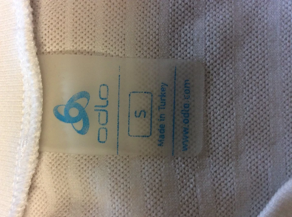 ODLO PERFORMACE LIGERA MANGA CORTA CAPA BASE HOMBRE DEPORTE REINO UNIDO S BLANCO PRECIO DE VENTA SUGERIDO POR EL FABRICANTE 40 £ ANUNCIO Foto 3 de 3