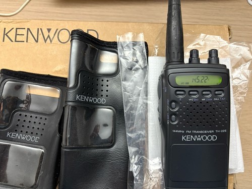 KENWOOD TH-22E Ricetrasmettitore VHF. No Icom, Yaesu, Alinco, Baofeng, Standard - Zdjęcie 2 z 10