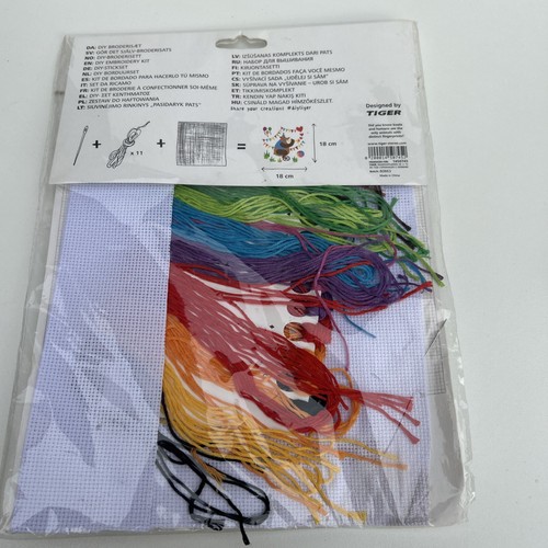 BUNDLE OF CROSS STITCH CHARTS. - Picture 6 of 12