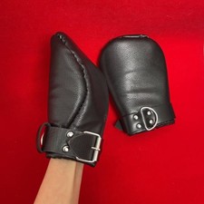 A Pair of Dog Mittens PU Leather Gloves Palm Padded Bondage For Coulpes Roleplay