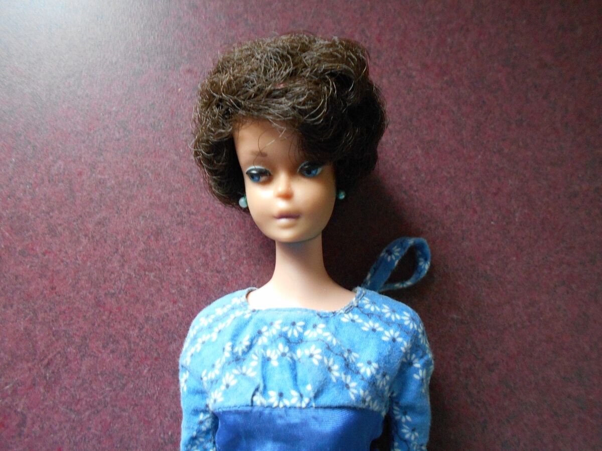 BROWN HAIR MIDGE - MARKED - MIDGE 1962 BARBIE 1958 BY MATTEL BROWN HAIR MIDGE - MARKED - MIDGE 1962 BARBIE 1958 BY MATTEL