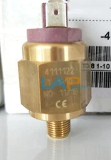 1PCS 4110122 3111112 4111222 3110222 FOR pressure switch