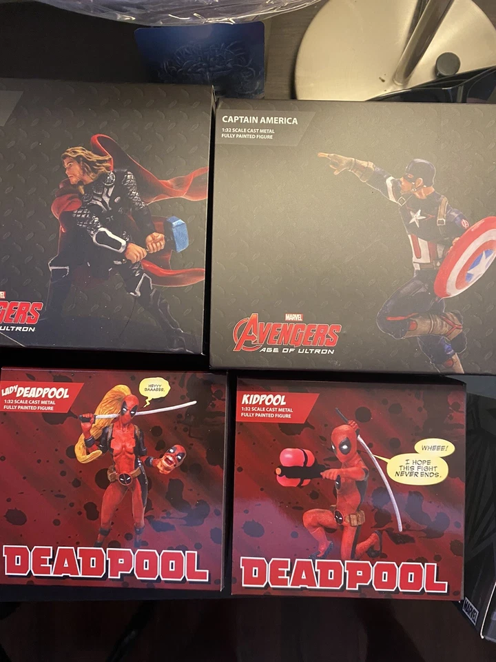 10 Miniaturas Diecast 2017 San Diego Comic Con Avengers & Deadpools Foto 2 de 4