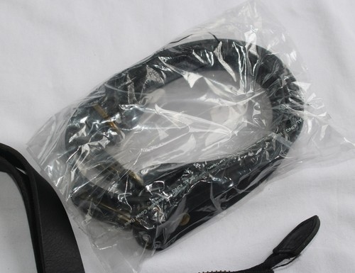 $130 New URBAN TRAVELWARE Canvas Tote Bag BLACK Shoulder Leather Handle Zip Top - Picture 6 of 6