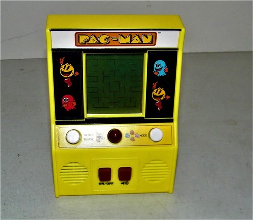 Pac Man Hand Held Mini Arcade Style Game Bandai Namco #09521 Tested Works - Picture 6 of 6