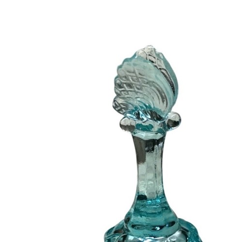Campana blu cristallo Fenton con accento farfalla con etichetta 6,75" - Foto 4 di 5