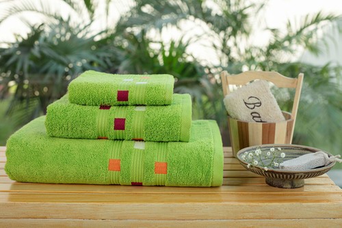 Combed Cotton Luxury Bath Towels Set, 550 GSM Bathroom Towels, Soft & Absorbent - Picture 30 of 89