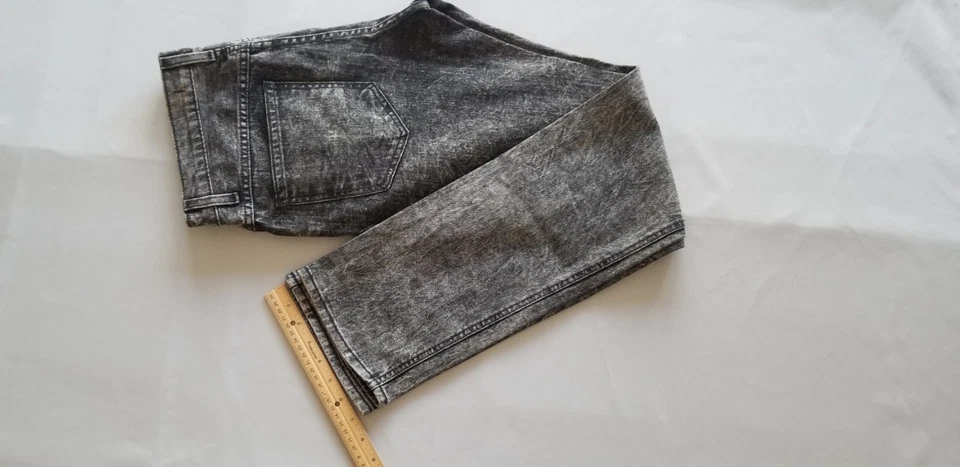 Jean de mezclilla de algodón BDG para hombre hecho a mano calce ajustado EE. UU. - 33x32 negro ceniza gris Foto 2 de 4