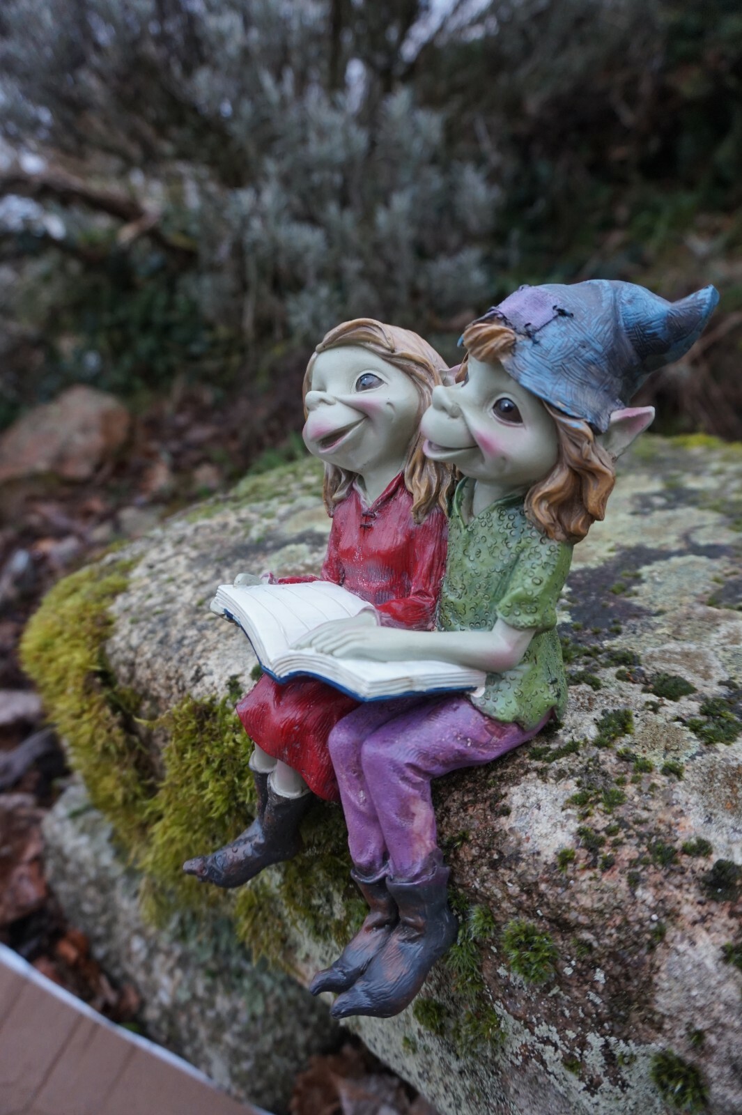 Figurine de lutin pixie et elfe farfadet en résine pour collection