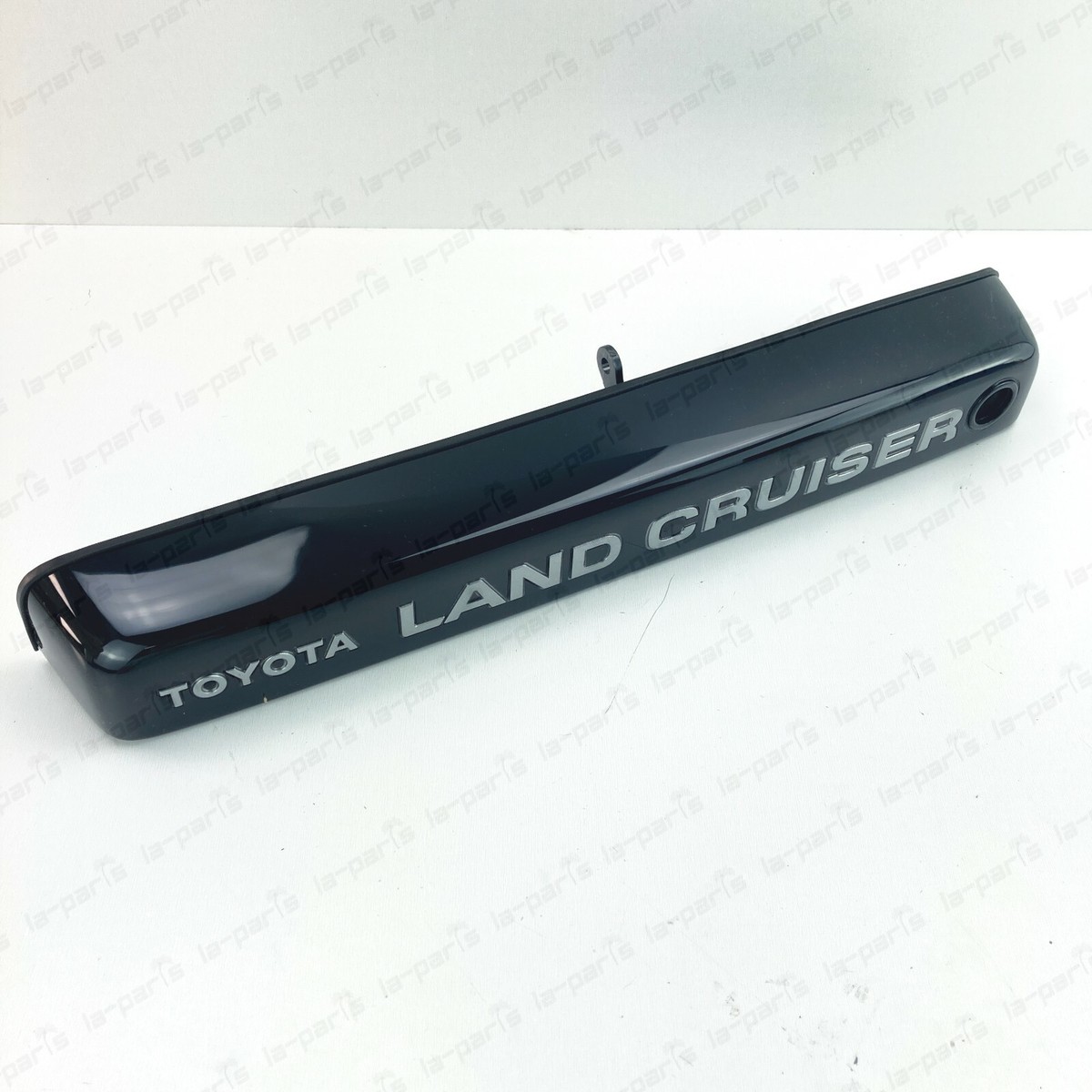 NEW GENUINE TOYOTA LAND CRUISER 80 LICENSE PLATE LAMP COVER 81276