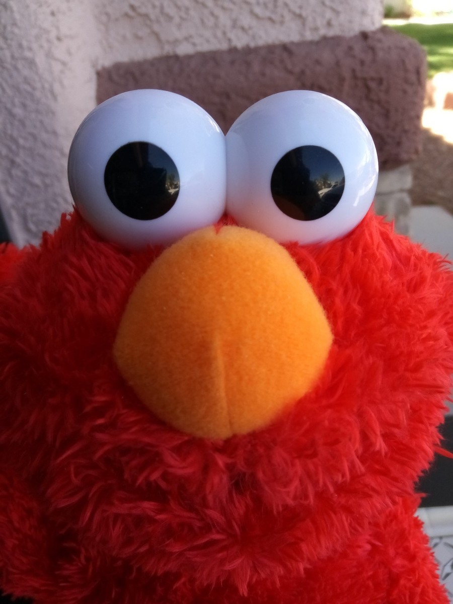 Spanish Speaking Elmo 10th Anniversary Original Box