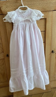 Edles antikes Taufkleid  aufwendig schöne Handarbeit mit Unterkleid und Haube!