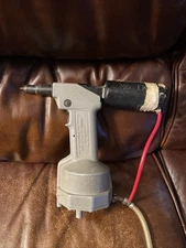 Emhart Industrial PRG510 Pneumatic Air Pop Rivet Gun Tool