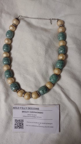 Green And Yellow beaded necklace 16" - 18" Adjustable - 第 1/1 張圖片