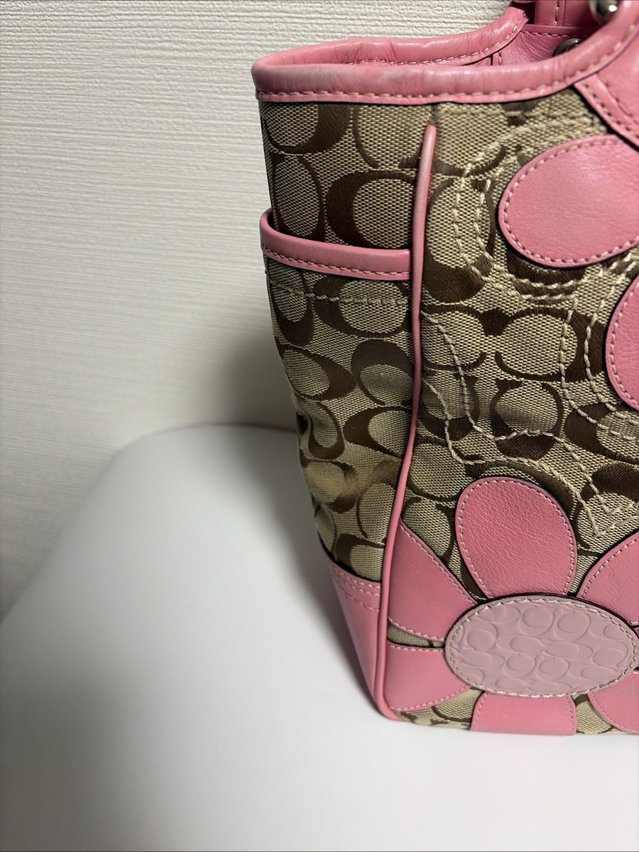 Coach F14724 Limited Edition Signature Bleecker Daisy Shoulder Bag