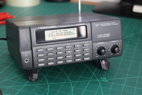 Réaliste PRO-2039 HYPERSCAN, Radio Scanner 200 Canaux Prise Murale 240V