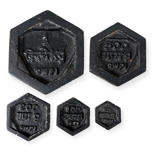 5 Vintage Metric Cast Iron Hexagonal Weights 1 Kg - 50g Avery Balanced Scale - Picture 2 of 14
