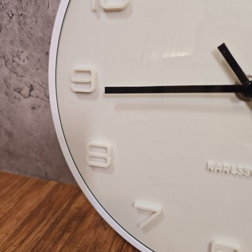 KARLSSON Retro Modern Round White Raised Numbers Quartz Battery Wall Clock 25cm - Picture 6 of 14