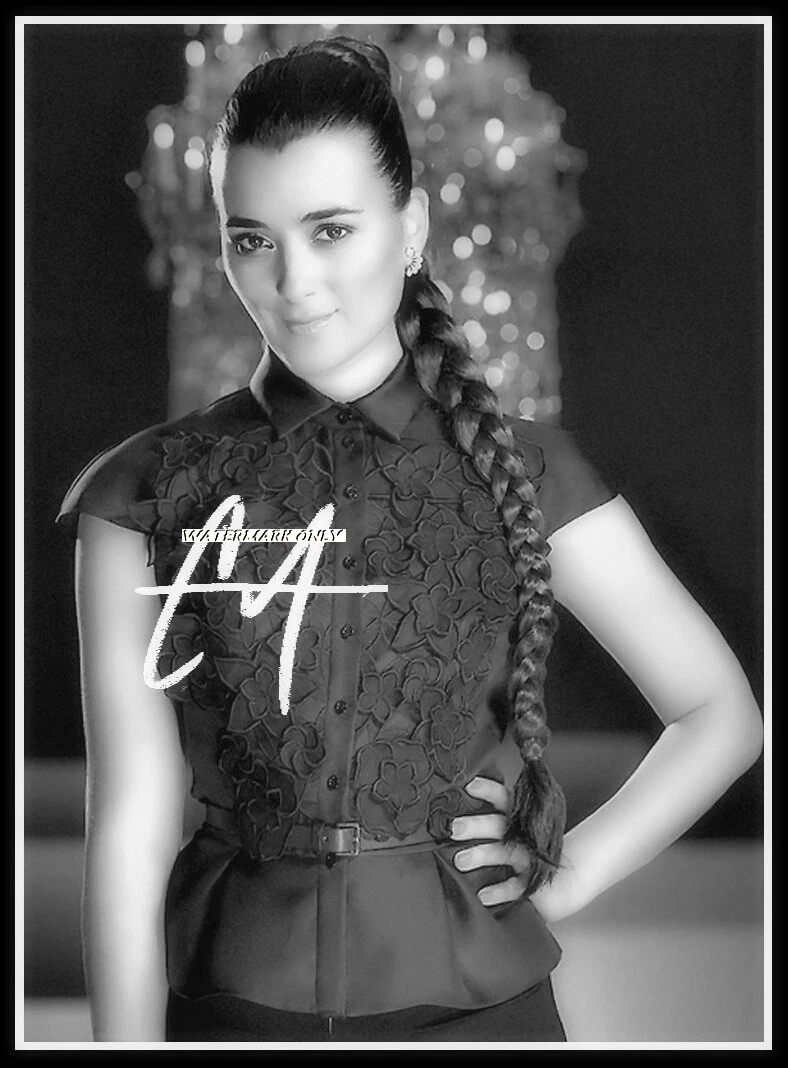 Cote De Pablo, Autographed, Cotton Canvas Image. Limited Edition (CP-207) |  eBay