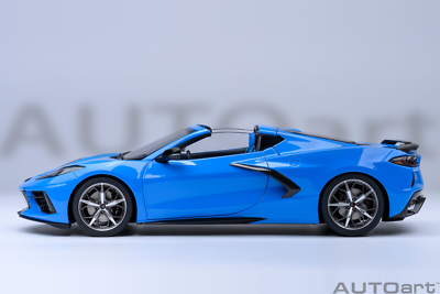 CHEVROLET CORVETTE C8 Z51 STINGRAY COUPE RAPID BLUE 1:18 by