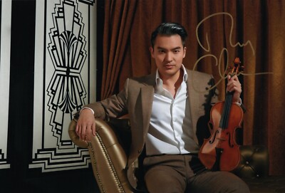 RAY CHEN - original signiertes Großfoto 20 x 30 cm Autogramm signed Violinist