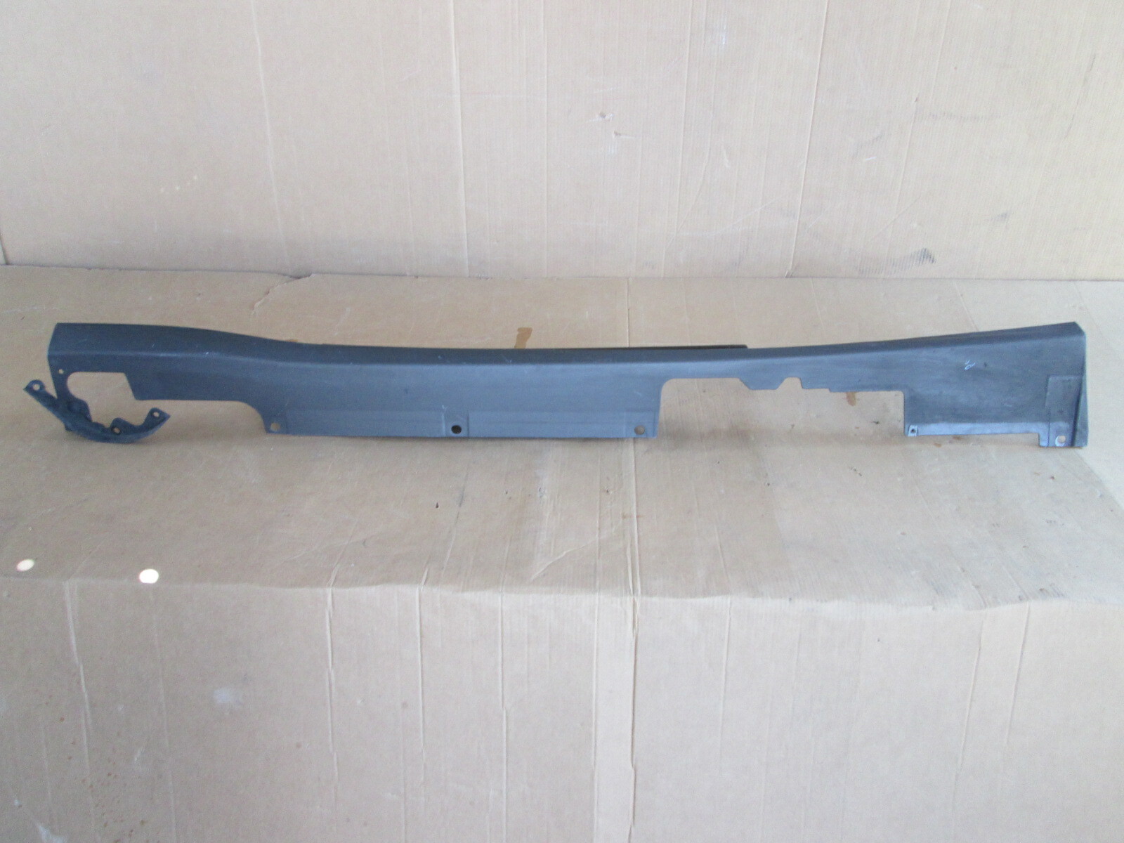 Ferrari F12 Berlinetta RH Rocker Panel / Side Skirt # 84306200  / 84306110